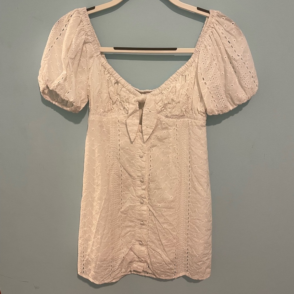 Olivaceous Mini White Floral Lace Dress